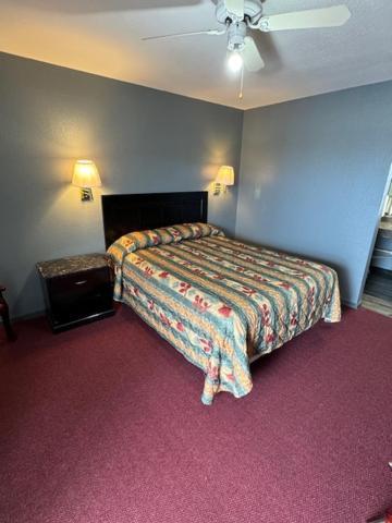 Pratt Budget Inn Экстерьер фото